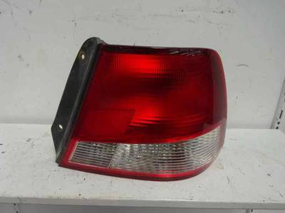 PILOTO TRASERO DERECHO HYUNDAI ACCENT 2000 1.3 (86 CV)