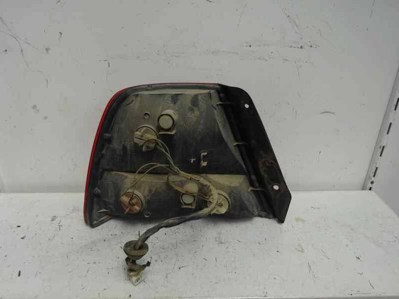 PILOTO TRASERO DERECHO HYUNDAI ACCENT 2000 1.3 (86 CV)