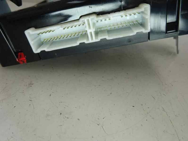 CAJA RELES FUSIBLES KIA CEE D 2014 1.6 CRDI (128 CV)