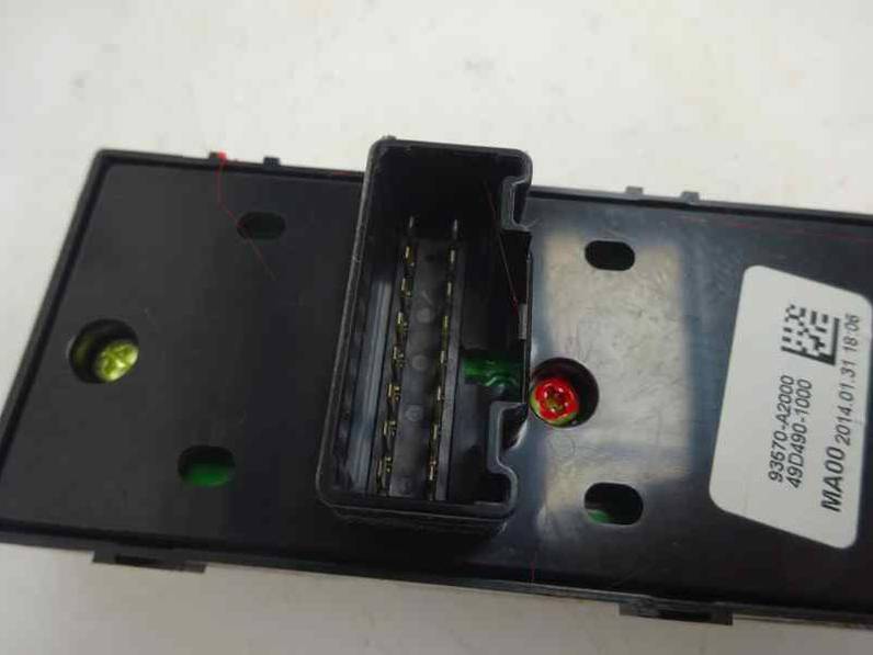 MANDO ELEVALUNAS DELANTERO IZQUIERDO KIA CEE D 2014 1.6 CRDI (128 CV)