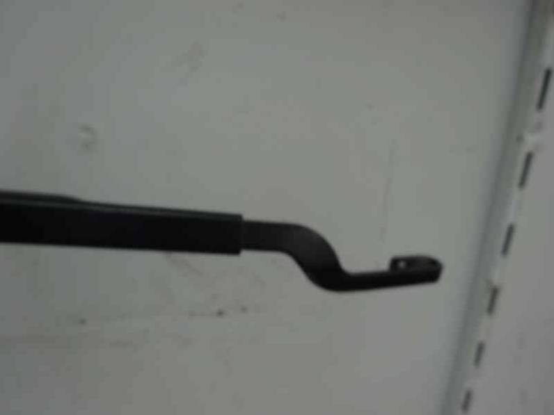 BRAZO LIMPIA DELANTERO DERECHO KIA CEE D 2014 1.6 CRDI (128 CV)