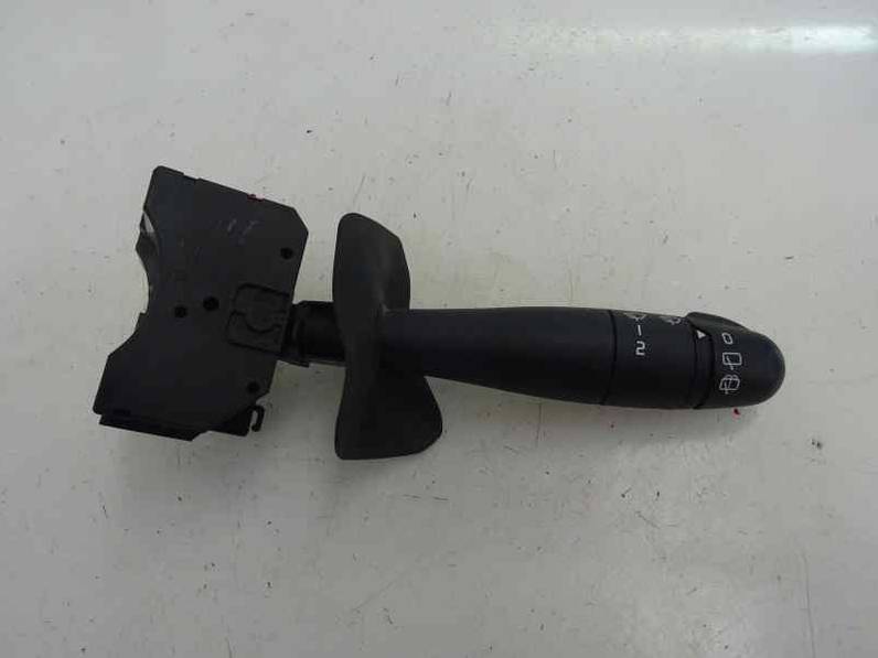 MANDO LIMPIA RENAULT CLIO II FASE II 2004 1.2 (58 CV)