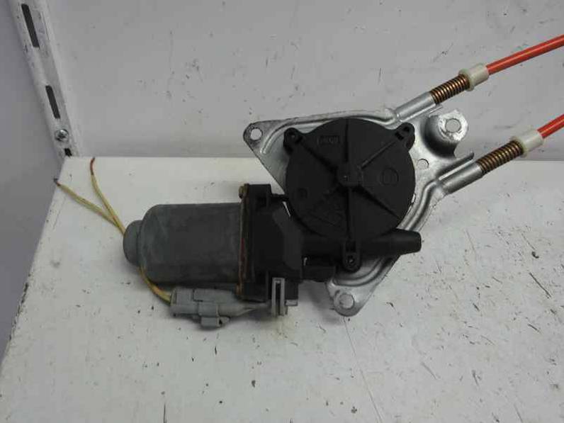 ELEVALUNAS DELANTERO DERECHO PEUGEOT 106 2001 1.5 D (57 CV)