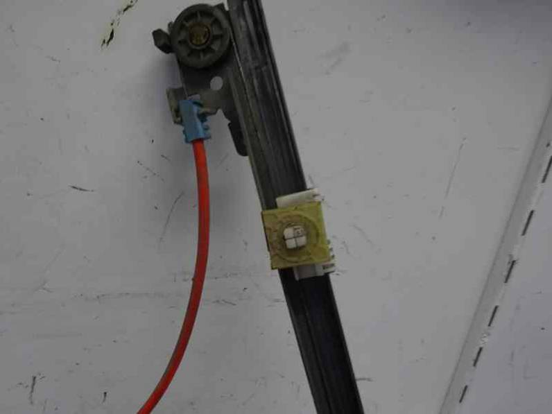 ELEVALUNAS DELANTERO IZQUIERDO PEUGEOT 106 2001 1.5 D (57 CV)