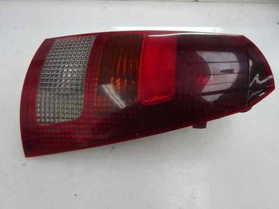 PILOTO TRASERO DERECHO FORD FOCUS TURNIER 2001 1.8 TDDI TURBODIESEL (90 CV)