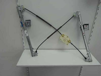 ELEVALUNAS DELANTERO IZQUIERDO VOLKSWAGEN GOLF IV BERLINA 2000 1.9 TDI (101 CV)