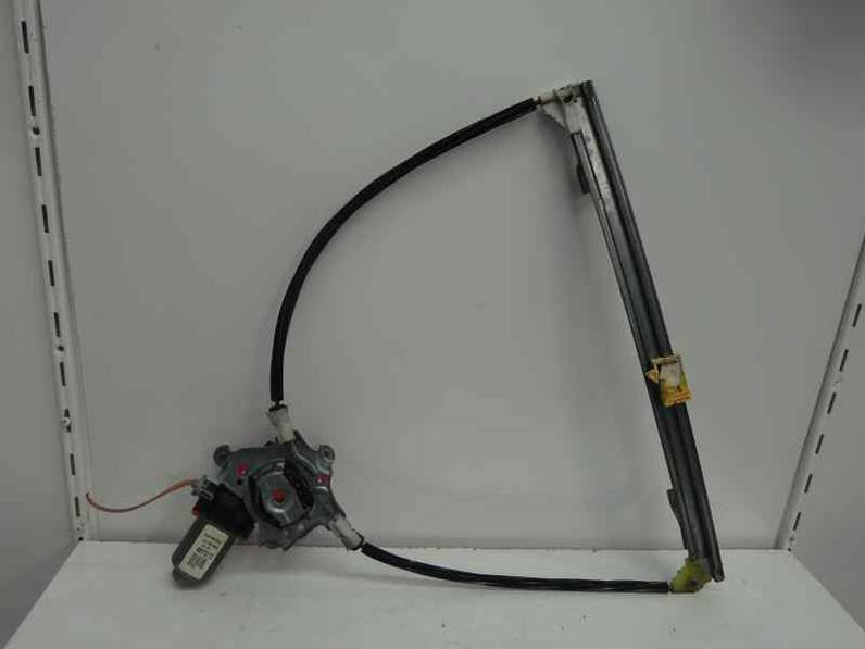 ELEVALUNAS DELANTERO DERECHO RENAULT CLIO II FASE II 2003 1.4 16V (98 CV)