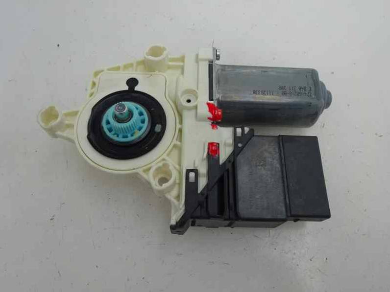 MOTOR ELEVALUNAS TRASERO DERECHO SEAT LEON 2009 1.9 TDI (105 CV)