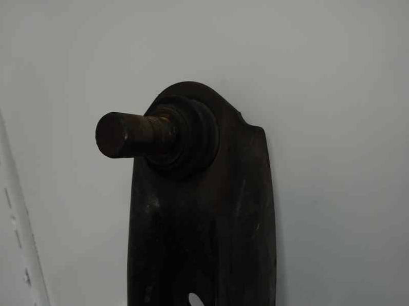 BRAZO SUSPENSION INFERIOR DELANTERO DERECHO FORD FIESTA 2010 1.4 TDCI (68 CV)