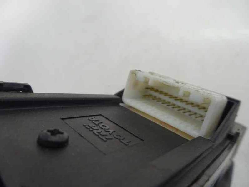 MANDO ELEVALUNAS DELANTERO IZQUIERDO TOYOTA COROLLA 2004 2.0 TURBODIESEL (90 CV)