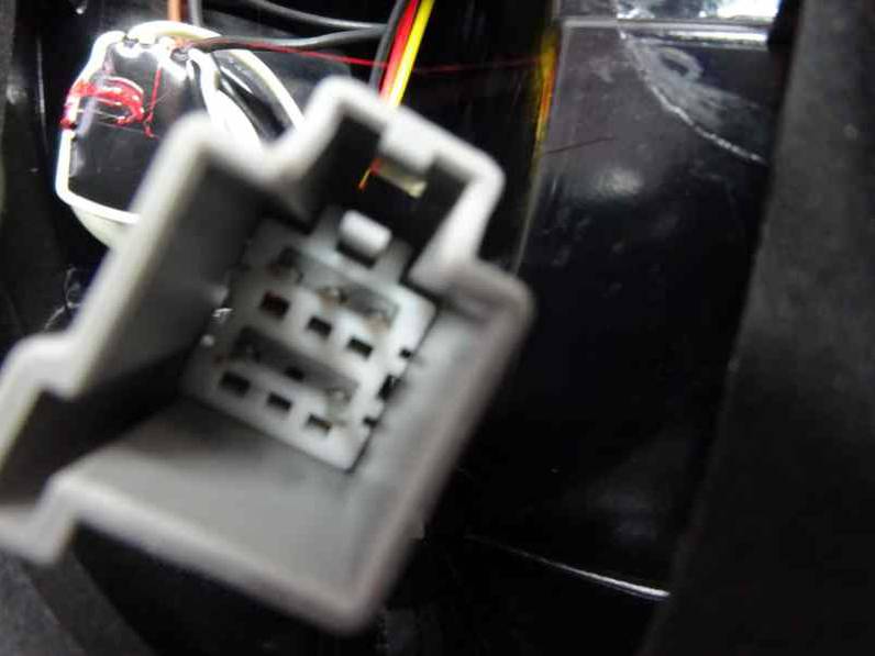 PILOTO TRASERO IZQUIERDO FORD FIESTA 2013 1.25 16V (82 CV)