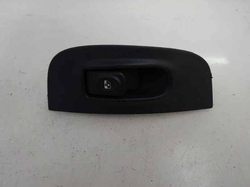 MANDO ELEVALUNAS DELANTERO DERECHO RENAULT MEGANE I FASE 2 BERLINA 2002 1.9 DTI D (80 CV)