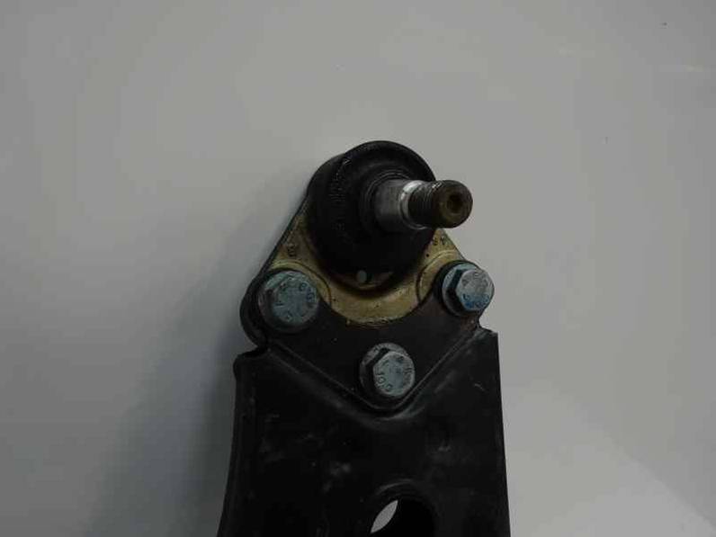 BRAZO SUSPENSION INFERIOR DELANTERO DERECHO MERCEDES CLASE A 2004 2.0 CDI (82 CV)