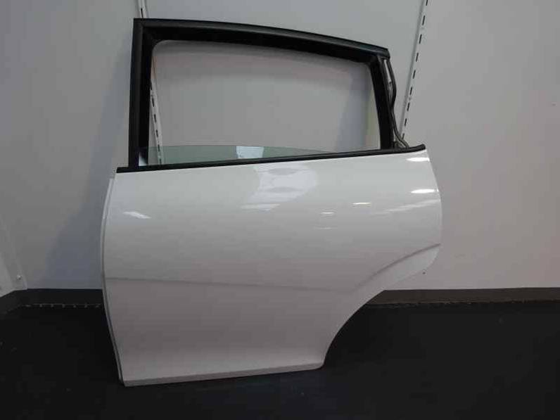 PUERTA TRASERA IZQUIERDA SEAT LEON 2011 1.6 TDI (105 CV)