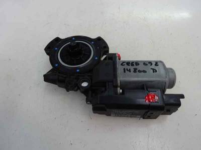 MOTOR ELEVALUNAS DELANTERO DERECHO KIA CEE D 2009 1.6 (126 CV)