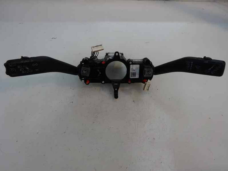 MANDO MULTIFUNCION SEAT LEON 2011 1.6 TDI (105 CV)