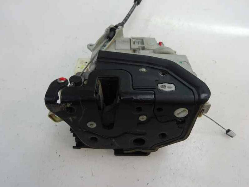 CERRADURA PUERTA DELANTERA DERECHA SEAT LEON 2011 1.6 TDI (105 CV)