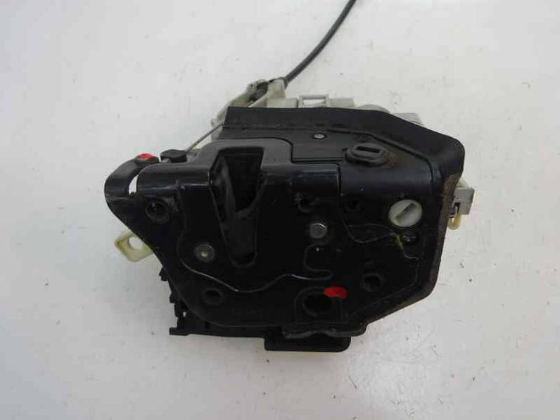 CERRADURA PUERTA TRASERA DERECHA SEAT LEON 2011 1.6 TDI (105 CV)