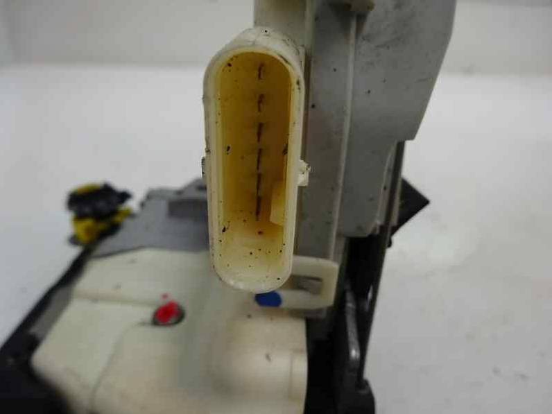 CERRADURA PUERTA TRASERA DERECHA SEAT LEON 2011 1.6 TDI (105 CV)