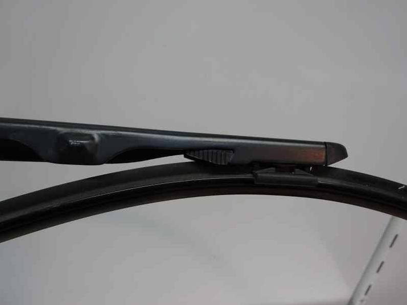 BRAZO LIMPIA DELANTERO IZQUIERDO SEAT LEON 2011 1.6 TDI (105 CV)