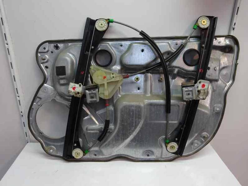 ELEVALUNAS DELANTERO IZQUIERDO VOLKSWAGEN POLO 2002 1.9 SDI (64 CV)