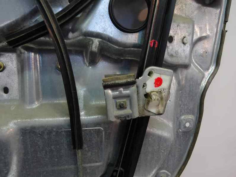 ELEVALUNAS DELANTERO IZQUIERDO VOLKSWAGEN POLO 2002 1.9 SDI (64 CV)