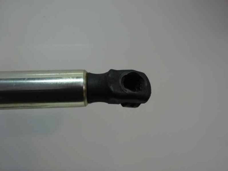 AMORTIGUADOR CAPOT VOLKSWAGEN POLO 2002 1.9 SDI (64 CV)