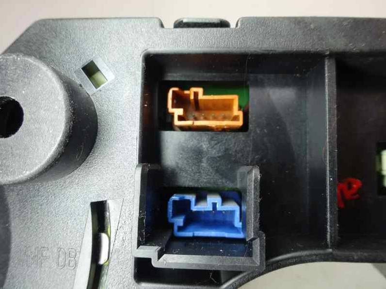 MANDO MULTIFUNCION CITROEN C4 BERLINA 2005 1.6 HDI (109 CV)