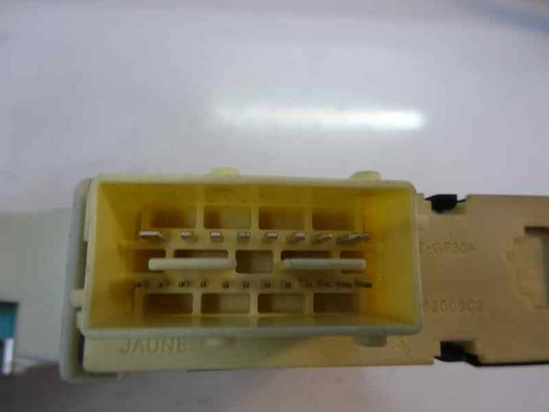 MOTOR ELEVALUNAS DELANTERO DERECHO CITROEN C4 BERLINA 2005 1.4 16V (88 CV)