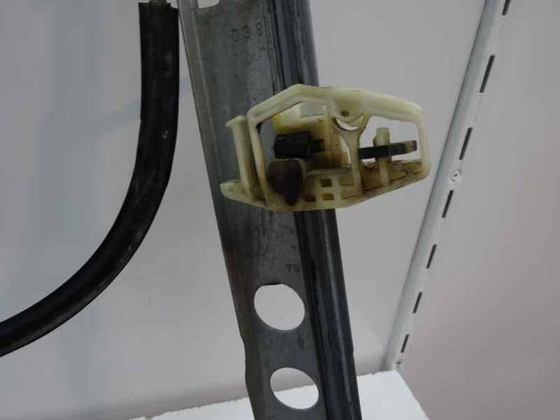 ELEVALUNAS DELANTERO DERECHO RENAULT MEGANE II BERLINA 3P 2008 1.4 16V (98 CV)