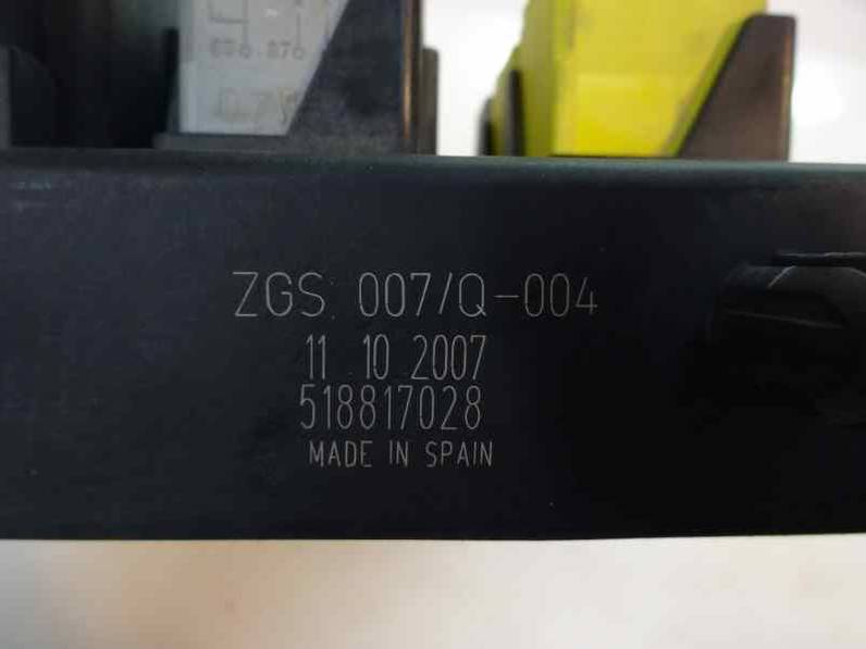 CAJA RELES FUSIBLES MERCEDES SPRINTER II JAMES COOK 2009 2.1 CDI (129 CV)