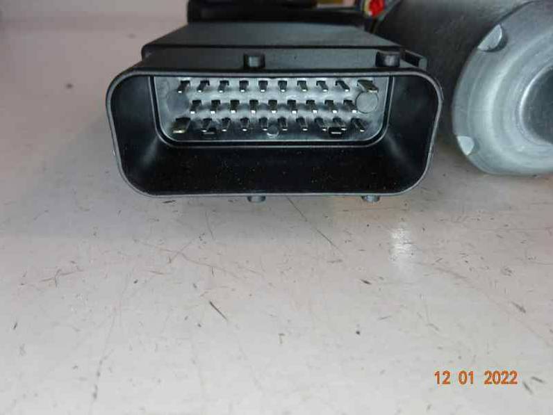 MOTOR ELEVALUNAS DELANTERO IZQUIERDO VOLKSWAGEN PASSAT BERLINA 1999 1.9 TDI (116 CV)