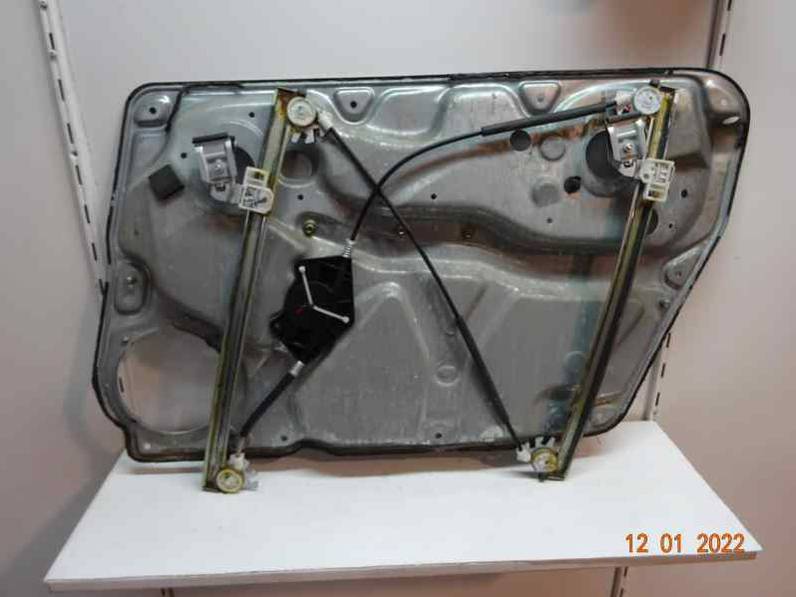 ELEVALUNAS DELANTERO IZQUIERDO VOLKSWAGEN PASSAT BERLINA 1999 1.9 TDI (116 CV)