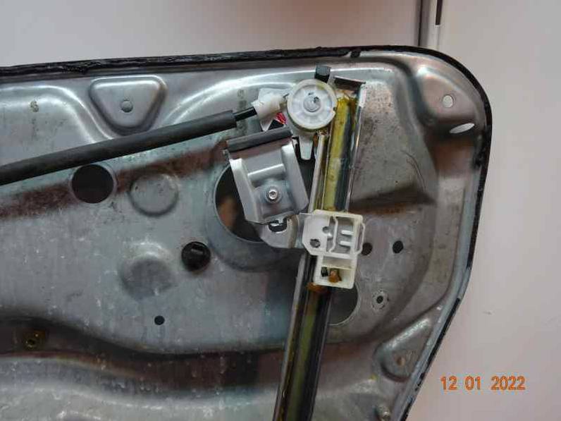 ELEVALUNAS DELANTERO IZQUIERDO VOLKSWAGEN PASSAT BERLINA 1999 1.9 TDI (116 CV)