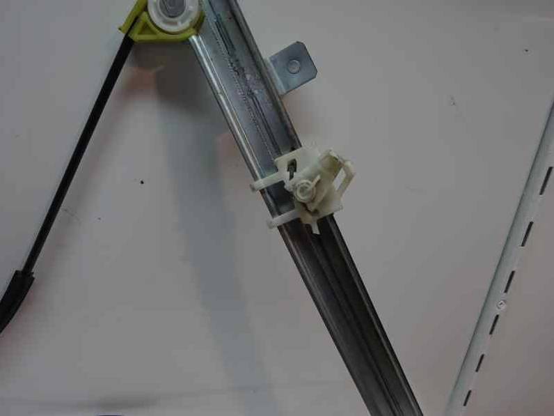 ELEVALUNAS DELANTERO IZQUIERDO CITROEN SAXO 1997 1.5 D (57 CV)