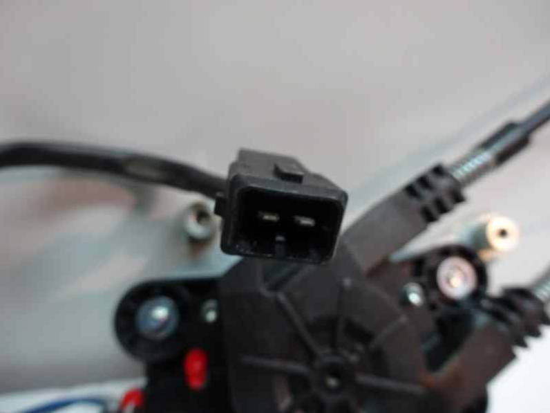 ELEVALUNAS DELANTERO IZQUIERDO CITROEN SAXO 1997 1.5 D (57 CV)