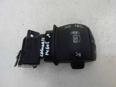 MANDO MULTIFUNCION RENAULT LAGUNA GRANDTOUR III 2011 2.0 DCI D (131 CV)