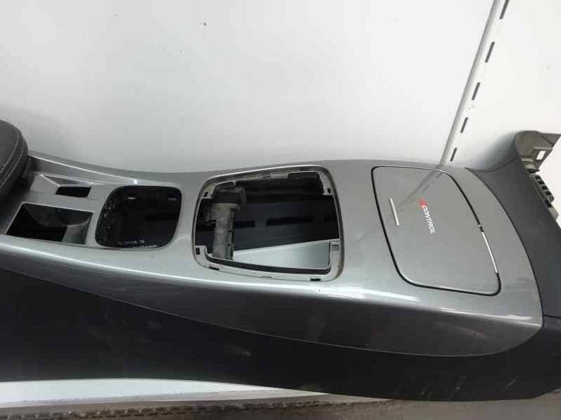 APOYABRAZOS CENTRAL RENAULT LAGUNA GRANDTOUR III 2011 2.0 DCI D (131 CV)