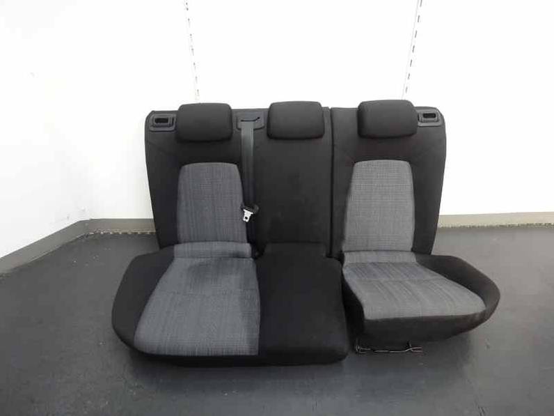 JUEGO ASIENTOS COMPLETO KIA CEE D 2012 1.6 CRDI (116 CV)