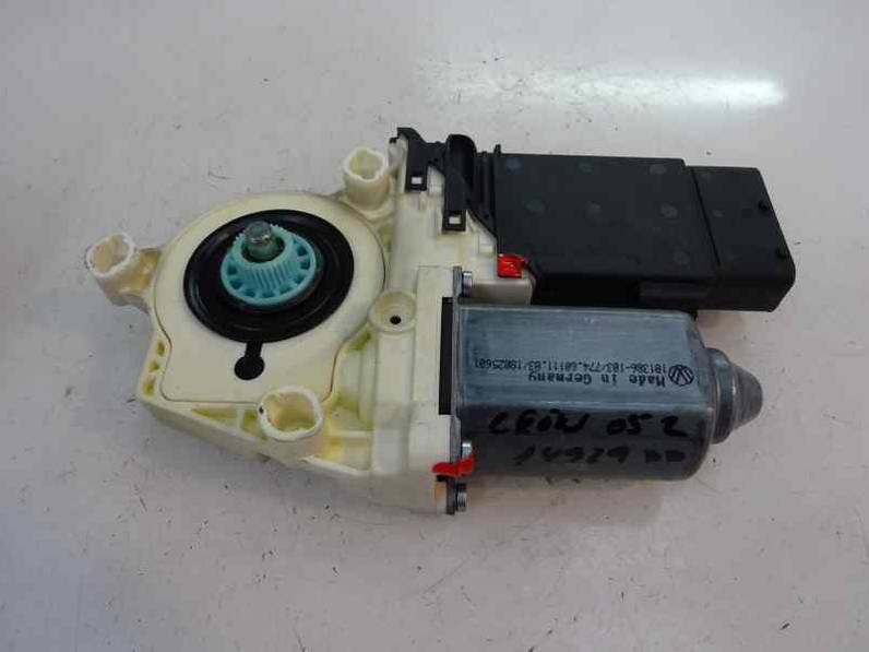 MOTOR ELEVALUNAS DELANTERO DERECHO SEAT LEON 2005 1.9 TDI (110 CV)