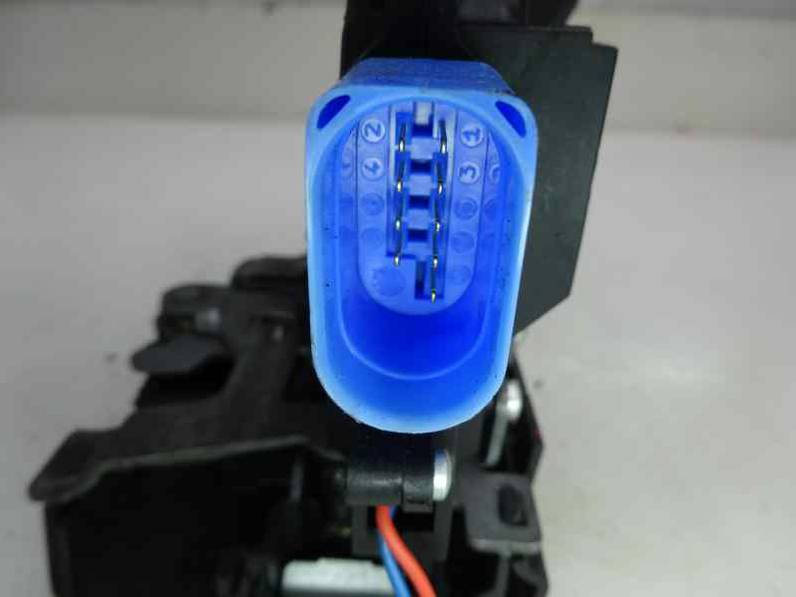 CERRADURA PUERTA DELANTERA DERECHA VOLKSWAGEN CADDY KA KB 2010 1.9 TDI (105 CV)