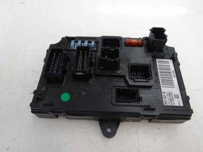 CAJA RELES FUSIBLES PEUGEOT 407 2006 2.0 16V HDI (136 CV)