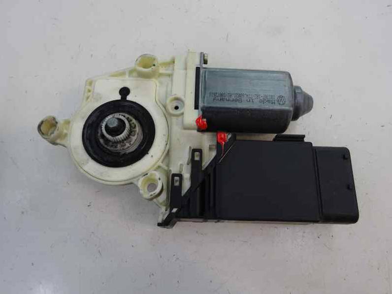 MOTOR ELEVALUNAS DELANTERO IZQUIERDO SEAT LEON 2002 1.6 16V (105 CV)