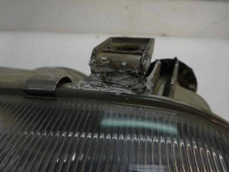 FARO IZQUIERDO VOLKSWAGEN VENTO 1996 1.9 D (64 CV)