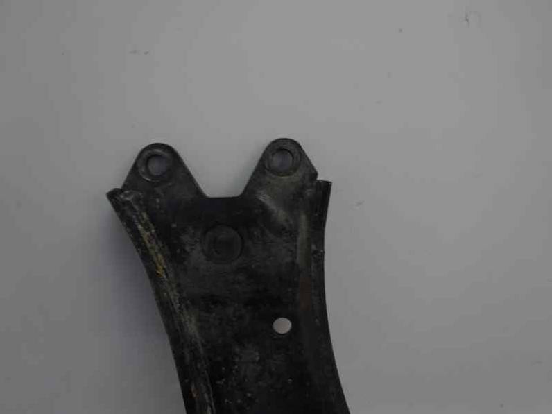 BRAZO SUSPENSION INFERIOR DELANTERO DERECHO VOLKSWAGEN CADDY KA KB 2008 1.9 TDI (105 CV)