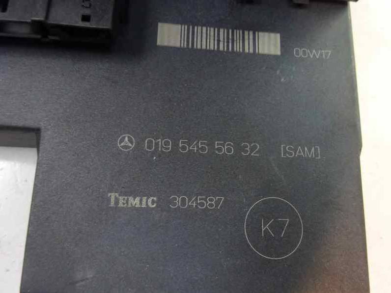 CAJA RELES FUSIBLES MERCEDES CLASE E BERLINA DIESEL 2000 2.7 CDI 20V (170 CV)