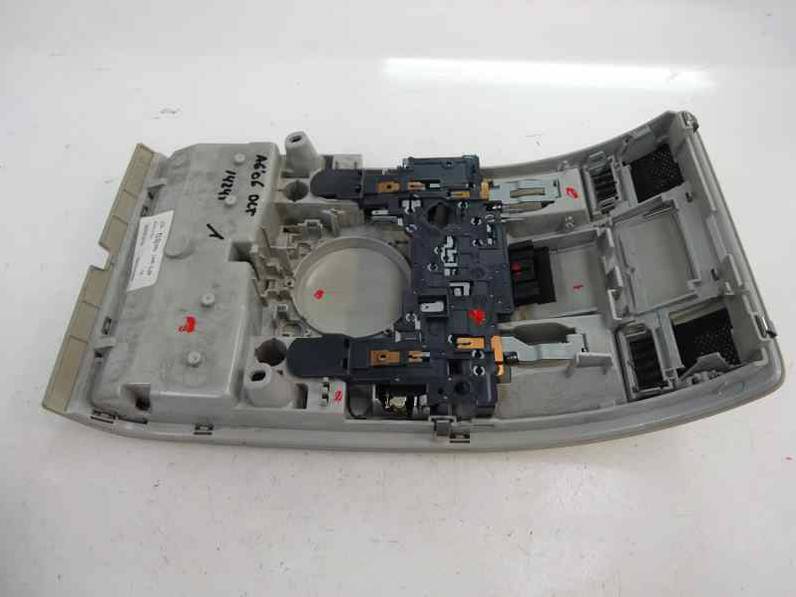 LUZ INTERIOR AUDI A6 BERLINA 2006 2.0 TDI (140 CV)