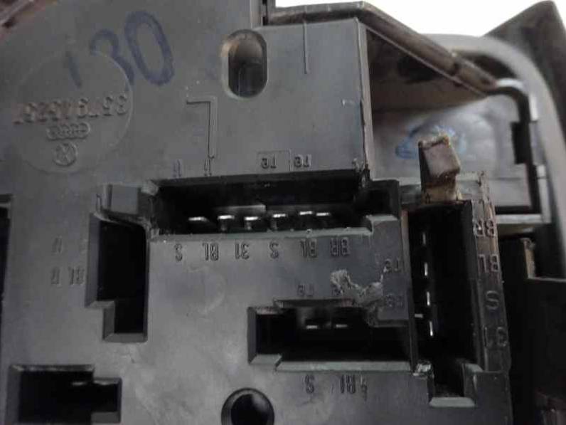 PILOTO TRASERO IZQUIERDO VOLKSWAGEN PASSAT BERLINA 1993 2.0 (116 CV)