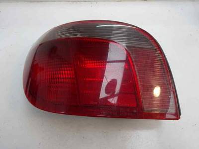 PILOTO TRASERO IZQUIERDO TOYOTA YARIS 2002 1.0 (68 CV)