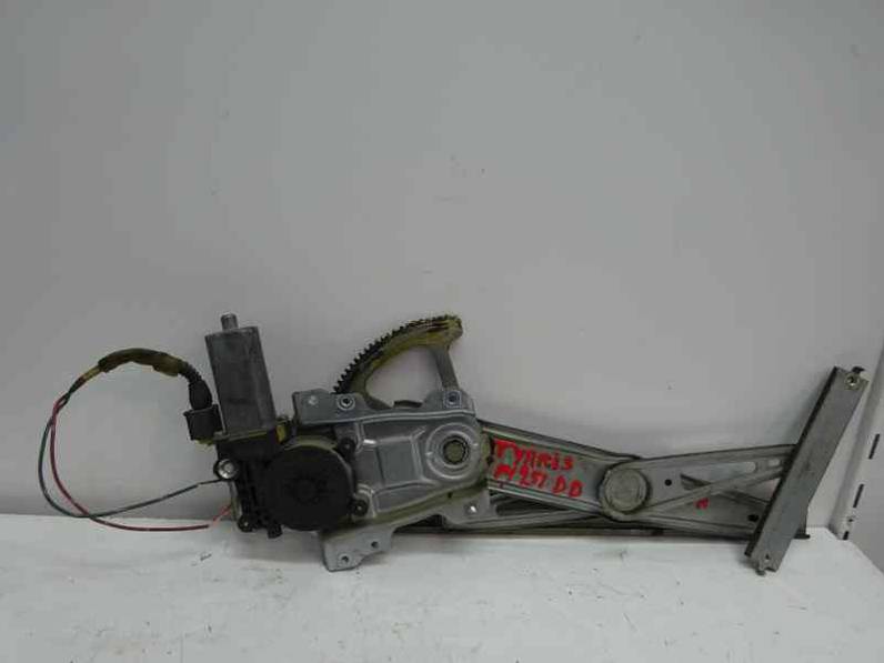 ELEVALUNAS DELANTERO DERECHO TOYOTA YARIS 2002 1.0 (68 CV)